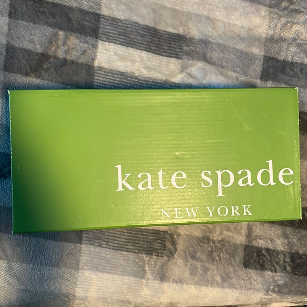 Kate Spade women’s sandals. Size 7.5 Good condition. Negotiable price.